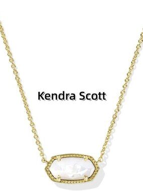 Elisa Gold Pendant Necklace in Ivory Mother-of-Pearl